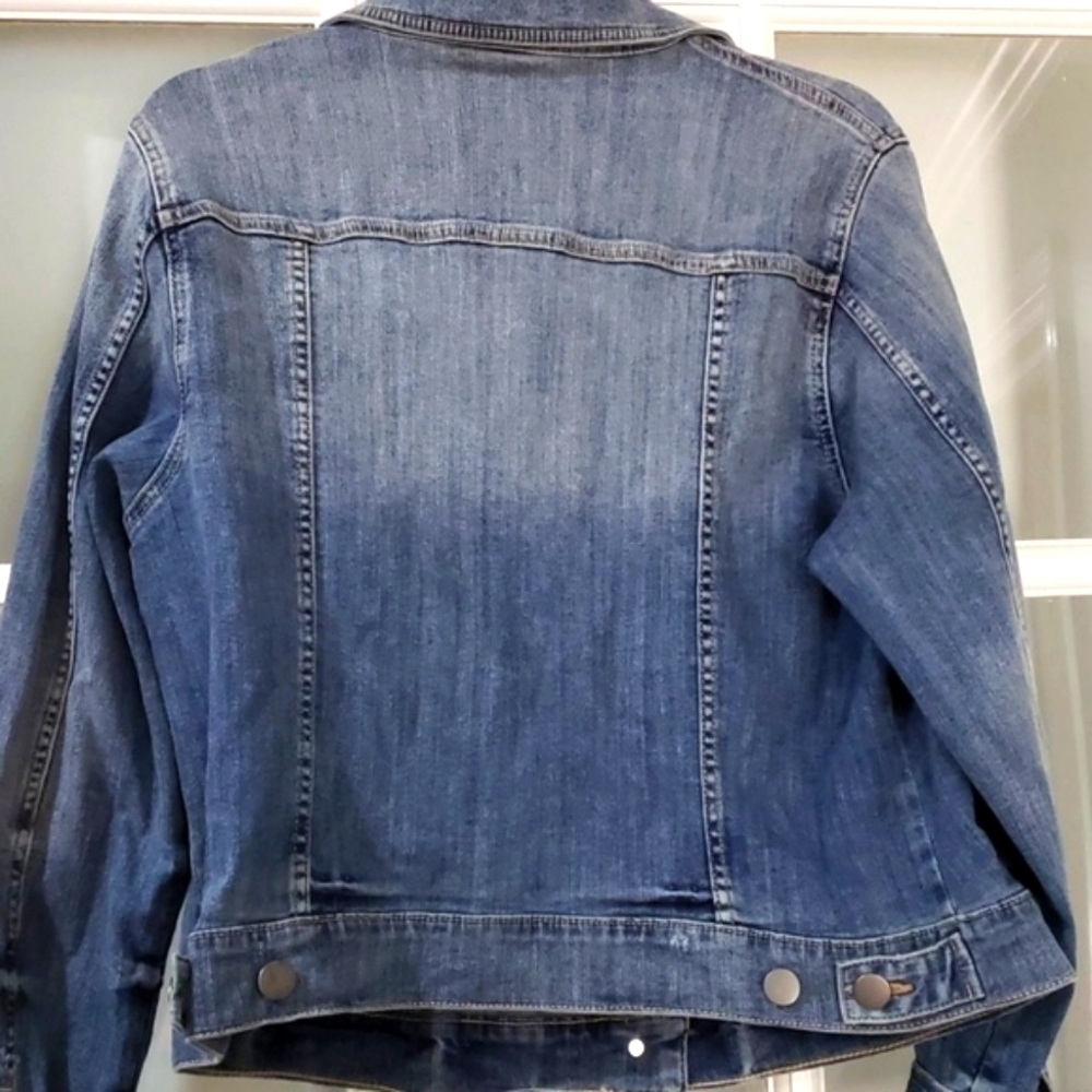 Disney Distressed Denim Jacket with Sewn on Metal Disney Charms sz1 EUC - Picture 6 of 13